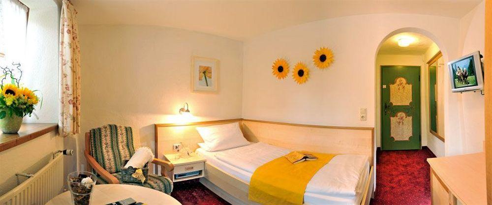 Gaestehaus Enzianhof Hotel Garni Oberammergau Eksteriør billede
