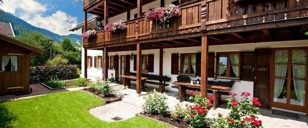 Gaestehaus Enzianhof Hotel Garni Oberammergau Eksteriør billede