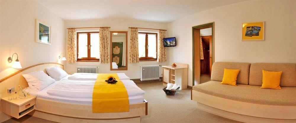 Gaestehaus Enzianhof Hotel Garni Oberammergau Eksteriør billede