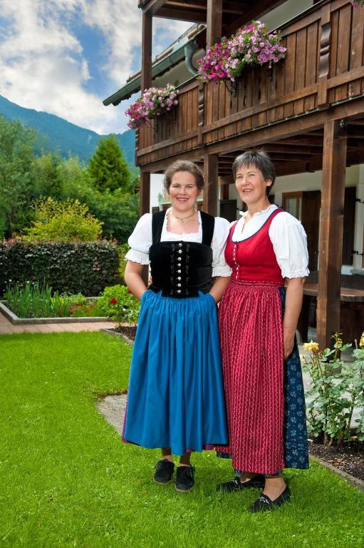 Gaestehaus Enzianhof Hotel Garni Oberammergau Eksteriør billede